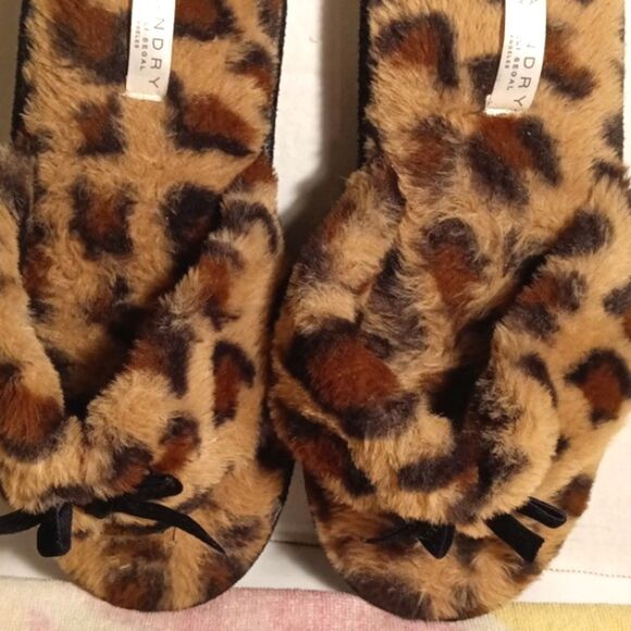 Laundry by Shelli Segal Leopard Print Furry Bedroom Slippers Sz 8 - Picture 2 of 6